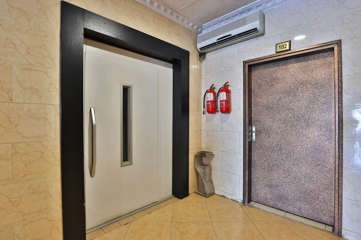 Room 13 of 17