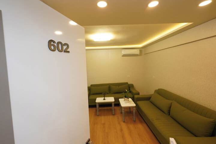 Room 79 of 104