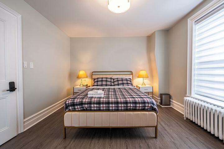 Room 4 of 29