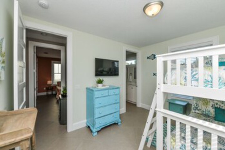 Room 17 of 25