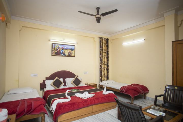 Room 15 of 26