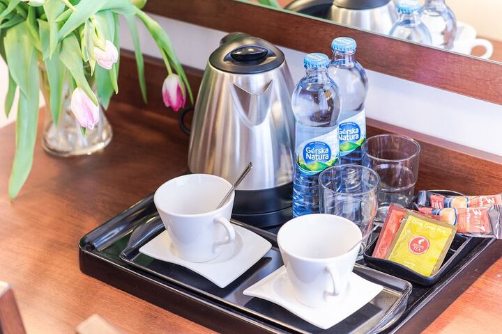 Breakfast/Coffee Service 22 of 35