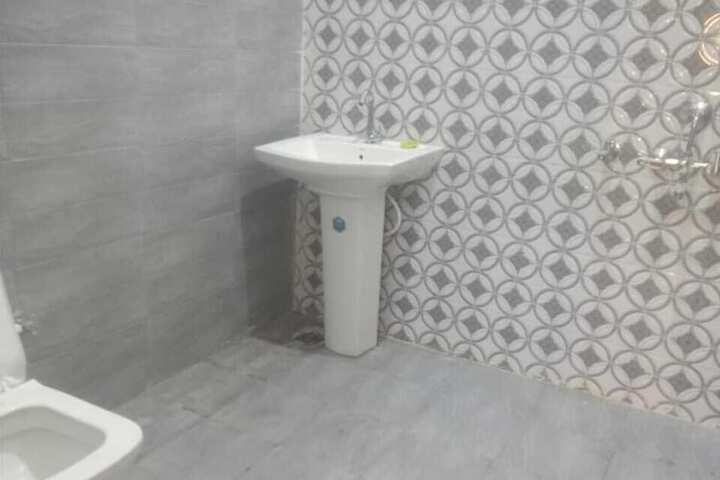 Room 5 of 6