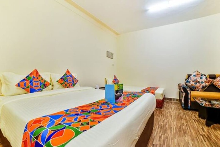 Room 4 of 31