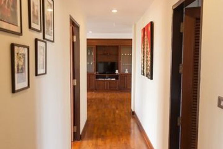Ballroom/Hall 16 of 23