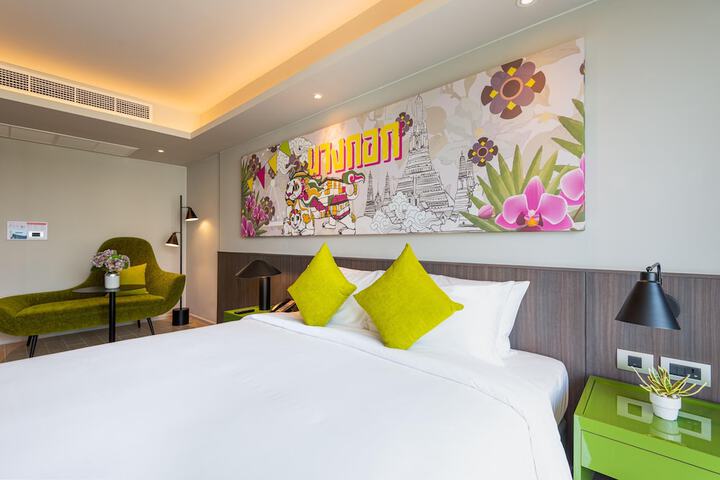 Room 18 of 190