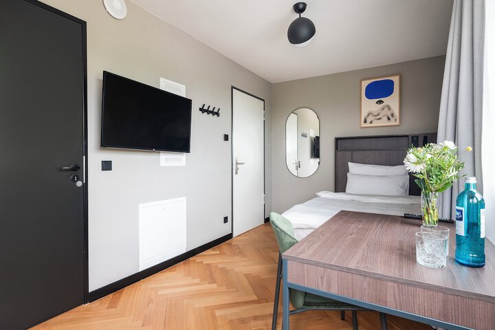 Room 20 of 60
