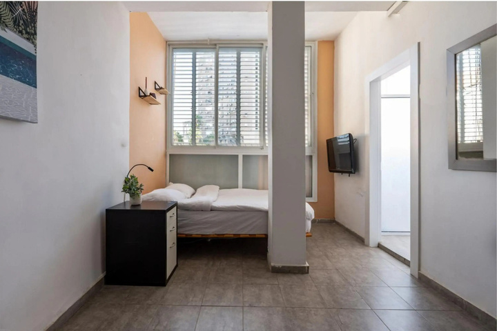 Exterior of Lovely APT in Center of Ramat Gan! 10 min from TLV