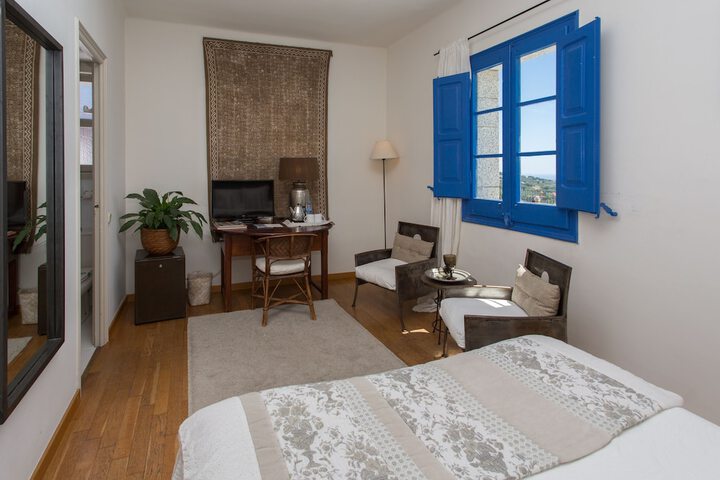 Room 10 of 71