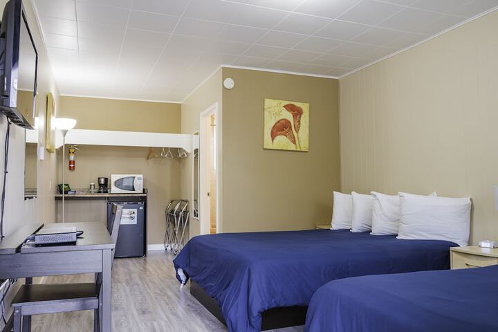 Room 8 of 48