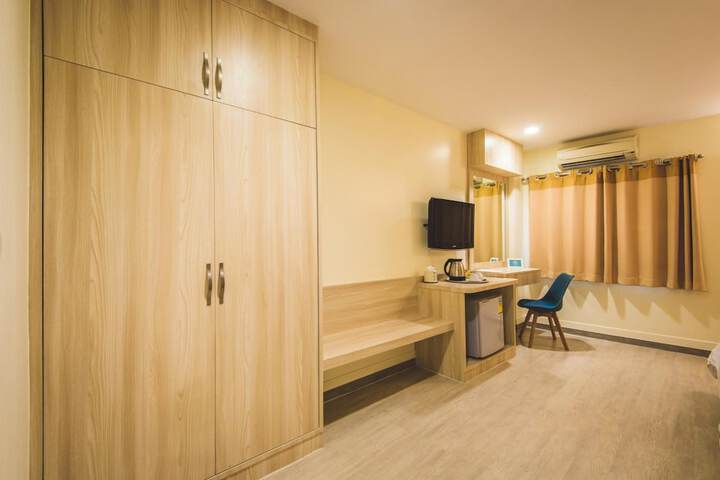 Room 9 of 39