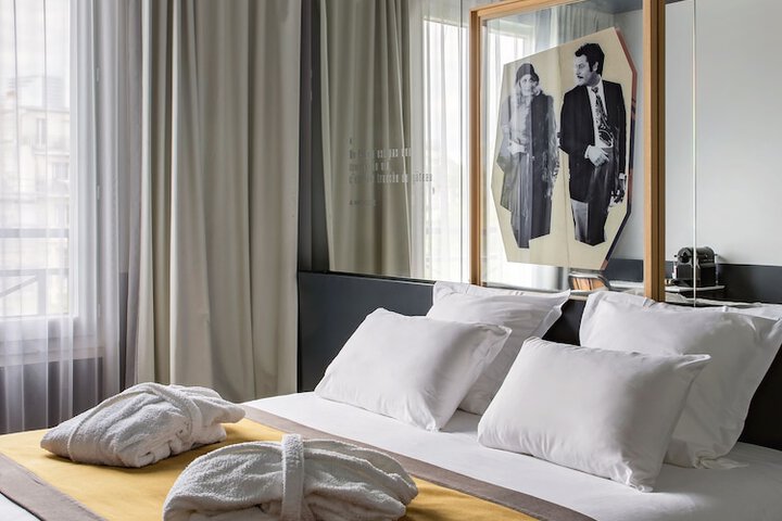 Room 18 of 48