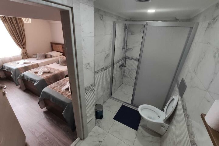 Room 36 of 40