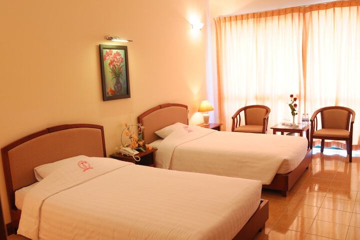 Room 4 of 23