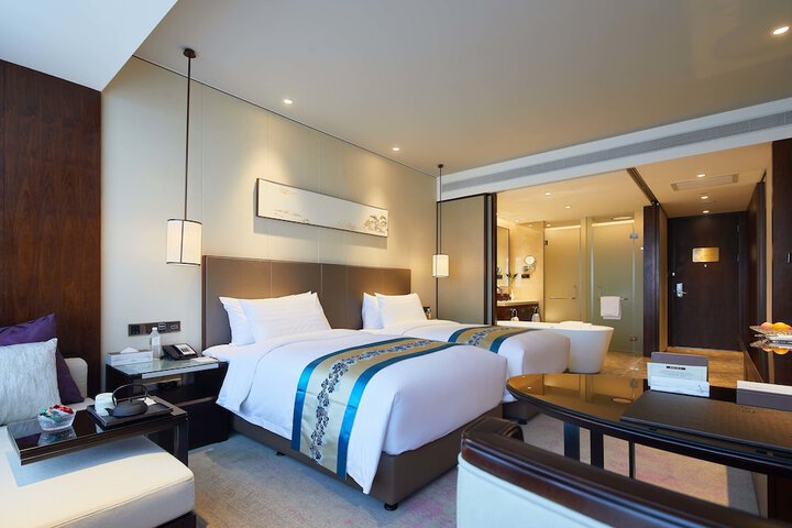 Room 40 of 93