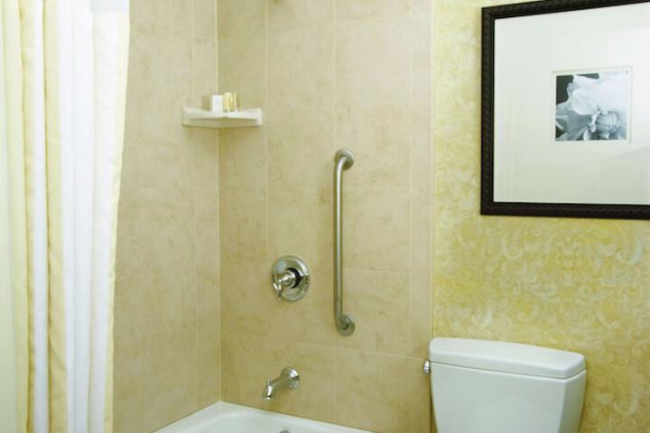 Room 20 of 34