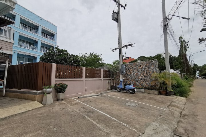 Property Grounds 28 of 35