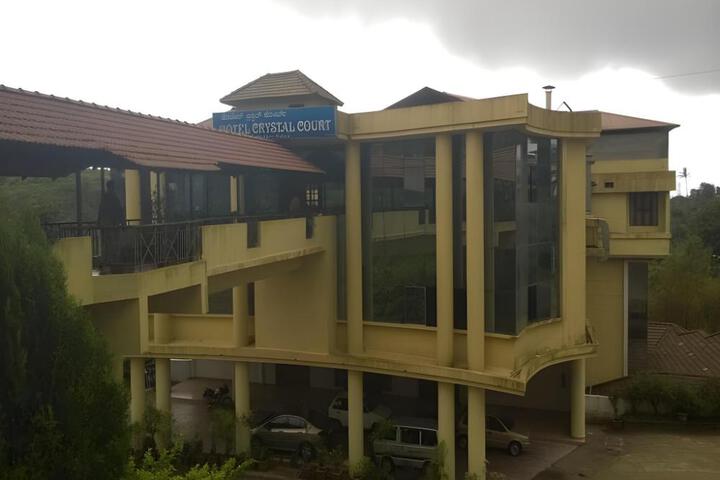 Hilldale resorts