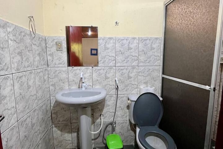 Room 35 of 66