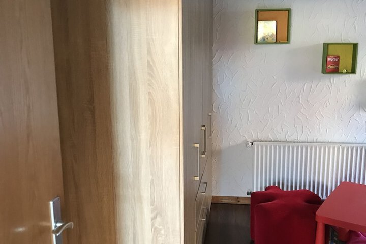 Room 46 of 117