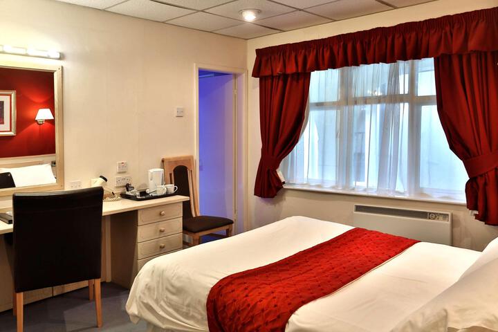 Room 159 of 180