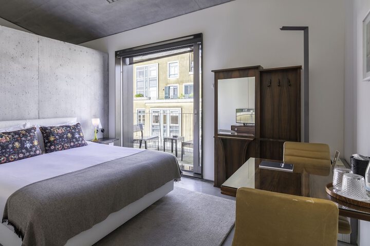 Room 3 of 55