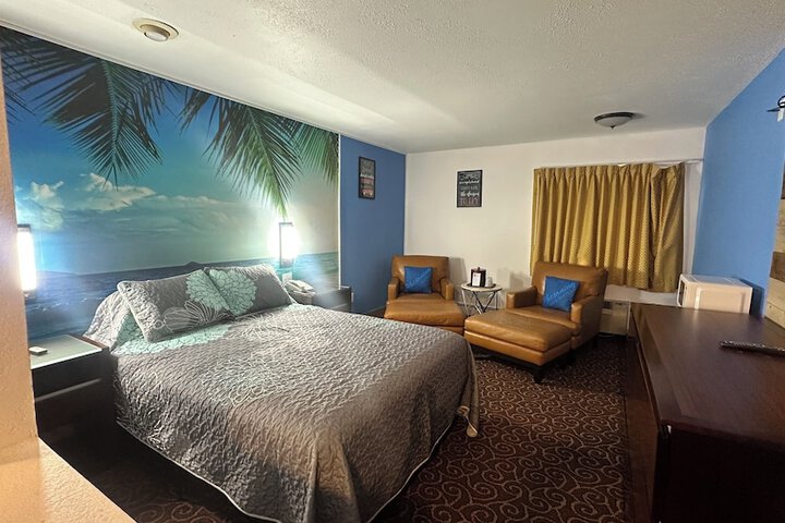 Room 10 of 66