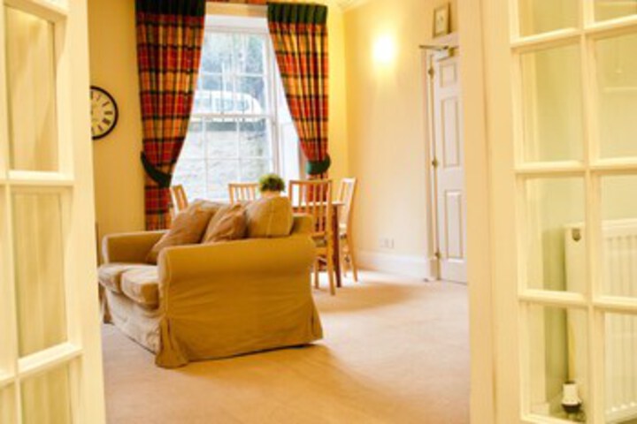 Room 10 of 24