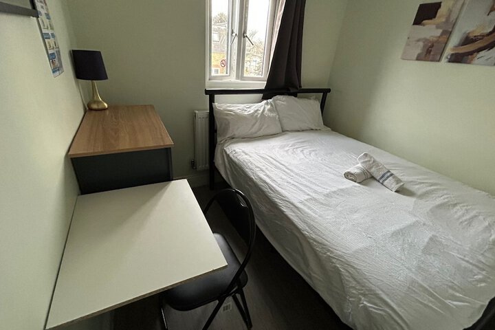 Room 18 of 34