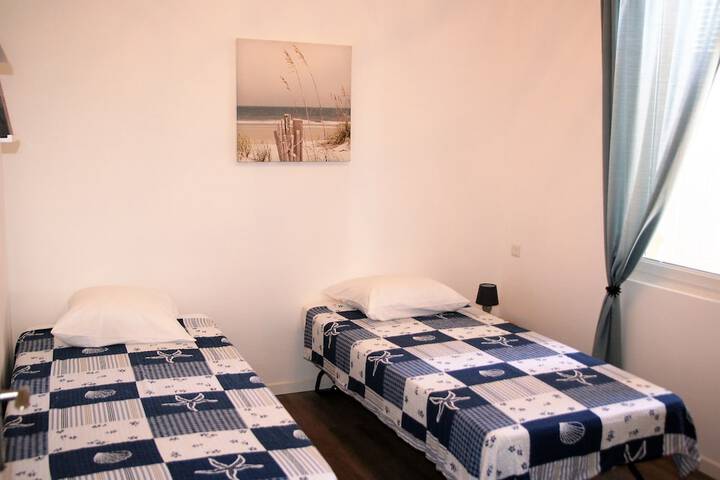 Room 1 of 4