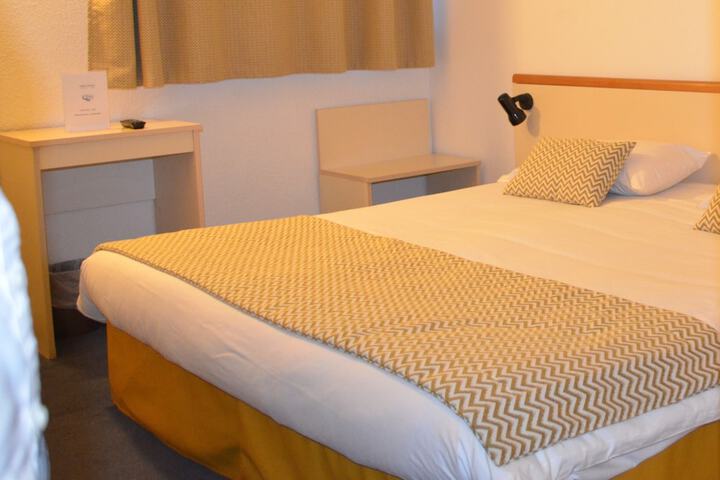 Room 21 of 31