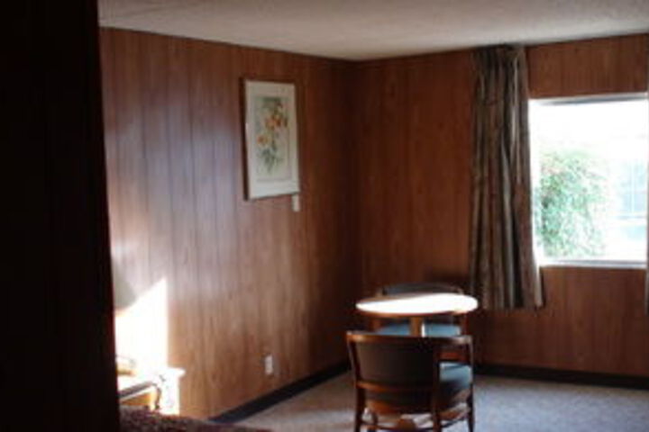 Room 30 of 50