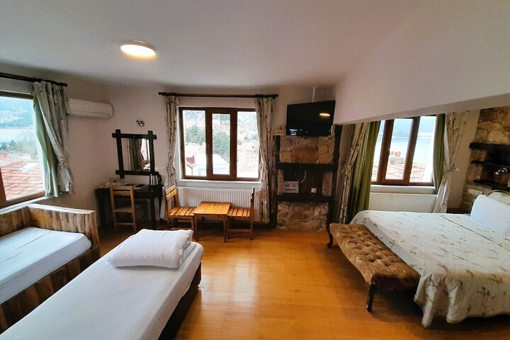 Room 20 of 81