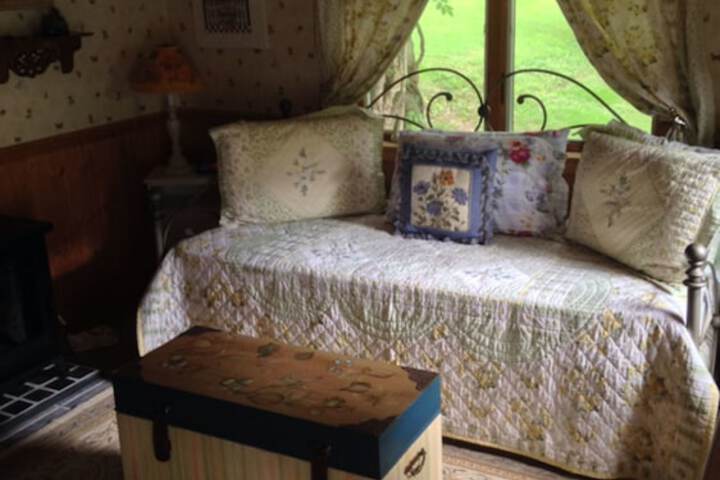 Room 12 of 43