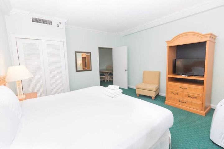 Room 2 of 27