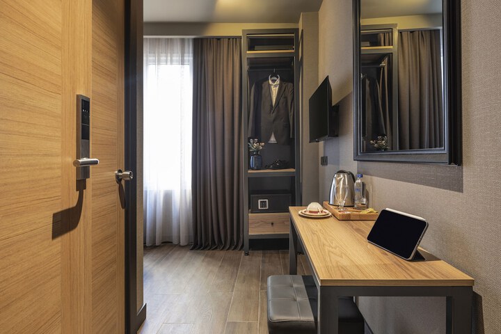 Room 43 of 75