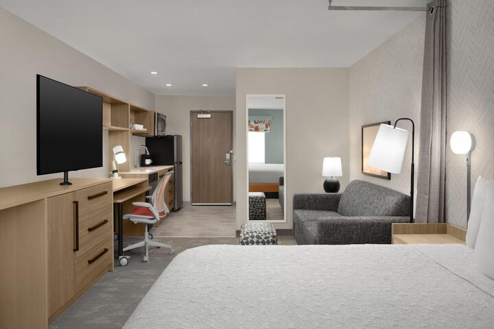 Room 13 of 41