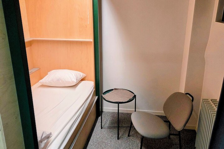 Room 19 of 35