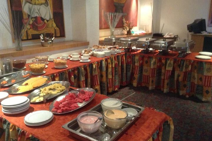 Dining 43 of 58