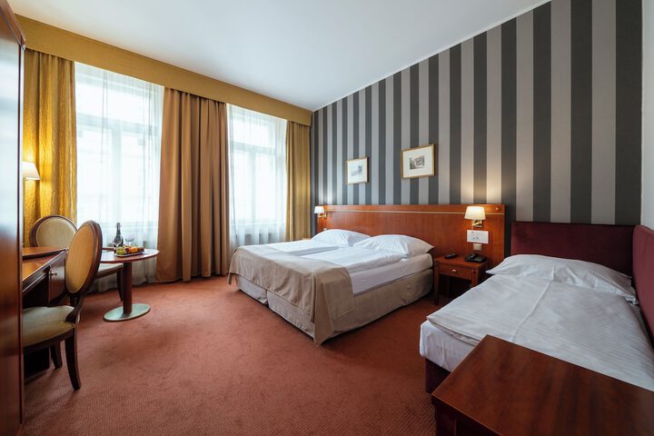 Room 48 of 113