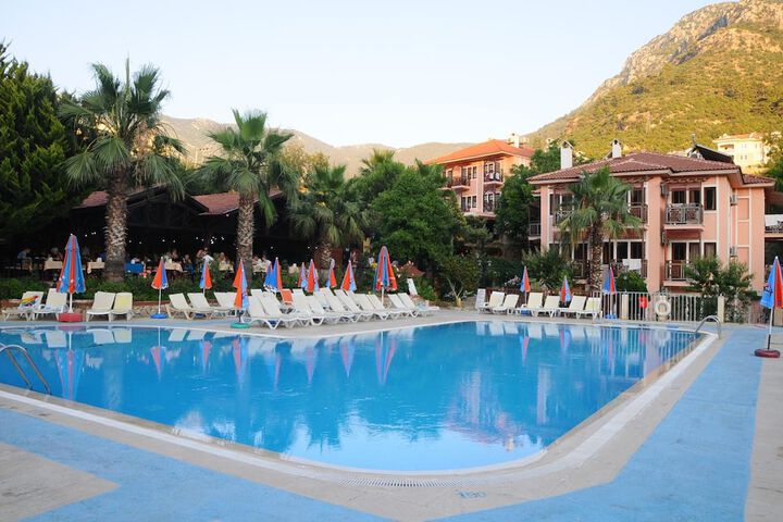 Pool Hotel