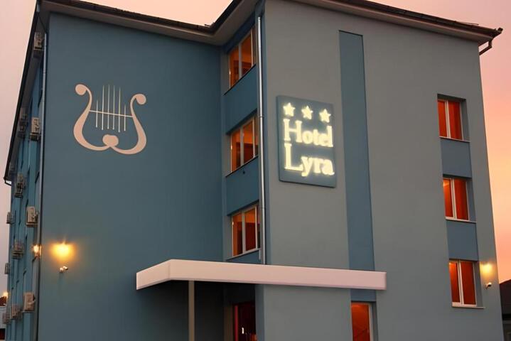 Hotel Lyra