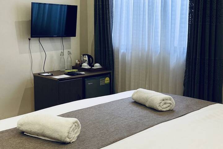 Room 9 of 44