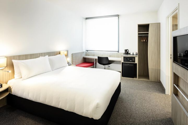 Room 21 of 62