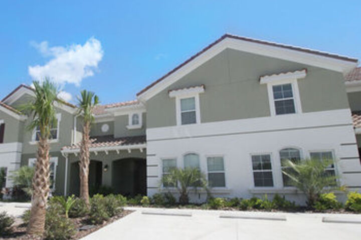 Hotel 360 of 687