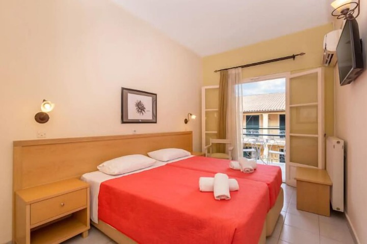 Room 20 of 71