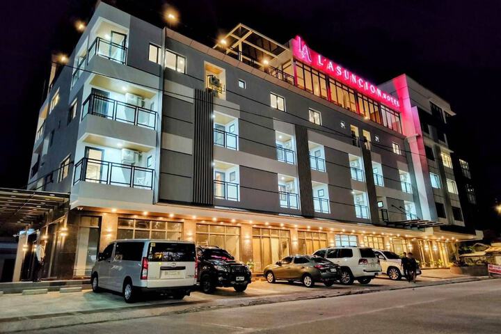 Hotel 36 of 38
