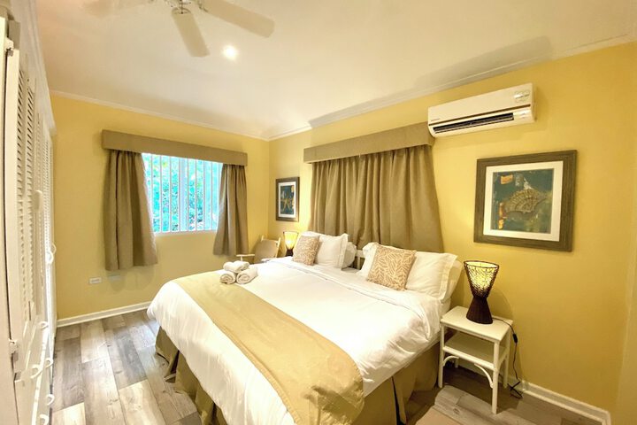 Room 7 of 48