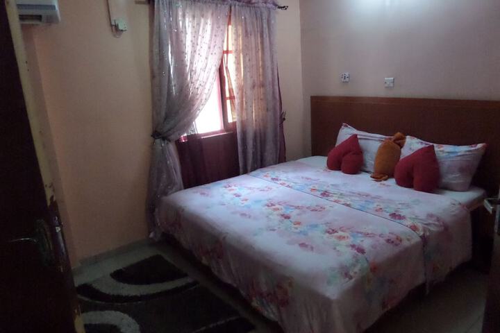Room 16 of 33