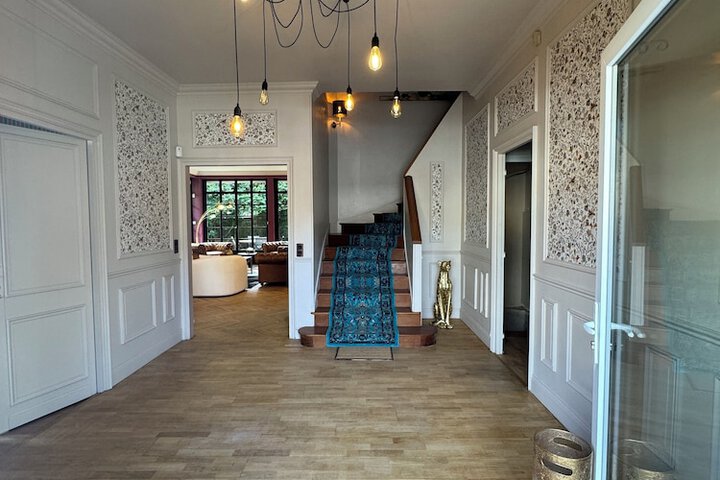ERAWAN BOUTIQUE HOTEL in Evreux